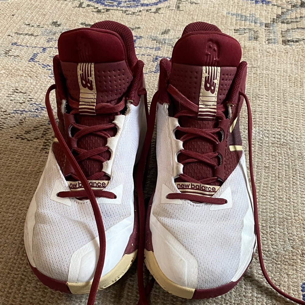 New balance basketball shoes